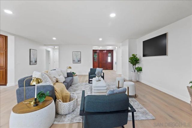 16902 Via De Santa Fe 12, Rancho Santa Fe, CA 92067