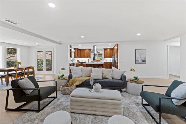 16902 Via De Santa Fe 12, Rancho Santa Fe, CA 92067