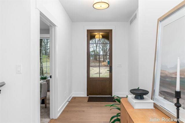 3727 Buttrick Avenue, Ada, MI 49301