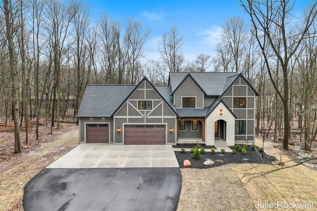 3727 Buttrick Avenue, Ada, MI 49301