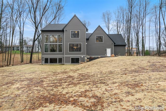 3727 Buttrick Avenue, Ada, MI 49301