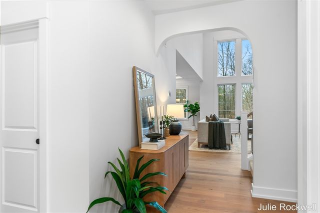 3727 Buttrick Avenue, Ada, MI 49301