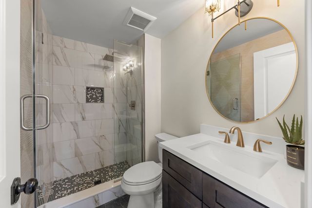 641 N Highview Avenue, Addison, IL 60101