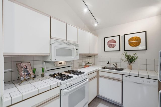 3917 Donner Street, San Mateo, CA 94403