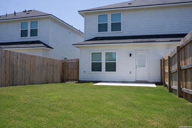3932 Abbott Pass Unit 102, St Hedwig, TX 78152