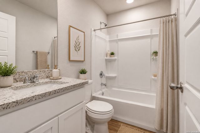 3932 Abbott Pass Unit 102, St Hedwig, TX 78152