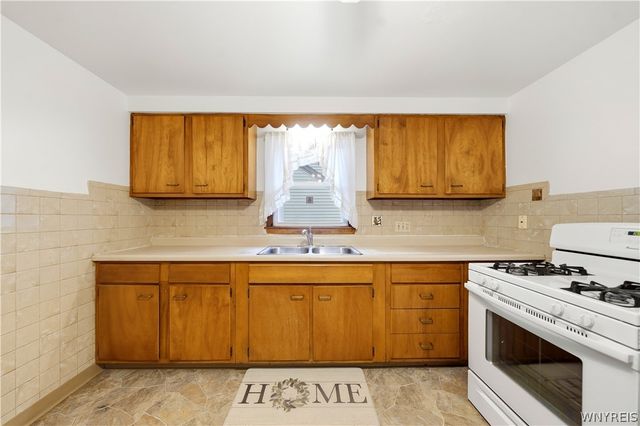 161 Dellwood Road, Amherst, NY 14226