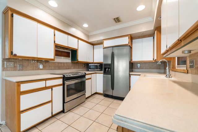 5 Treasure Hills Rd Road, Conway, AR 72032