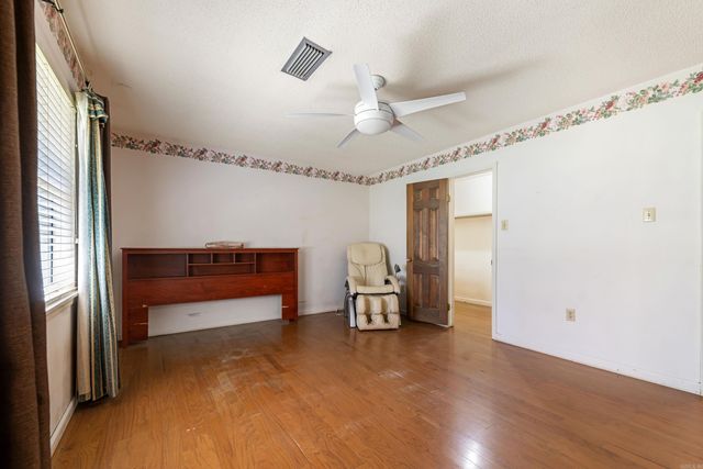 5 Treasure Hills Rd Road, Conway, AR 72032