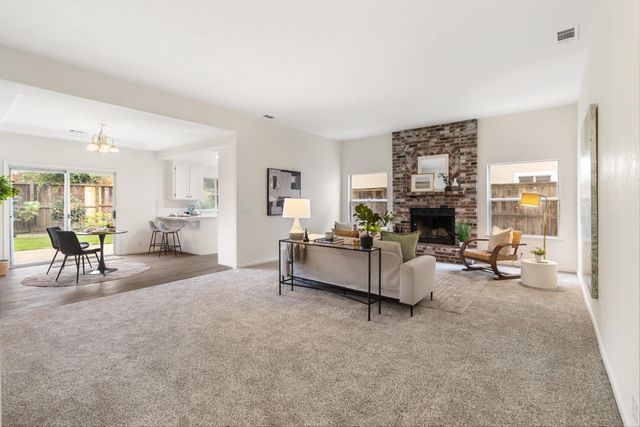 2426 W Tokay St, Lodi, CA 95242