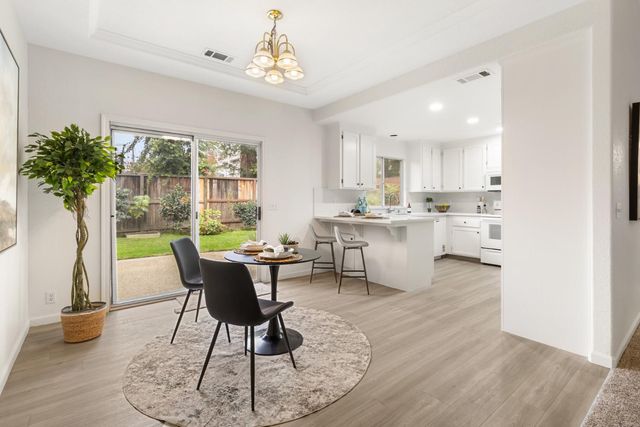 2426 W Tokay St, Lodi, CA 95242