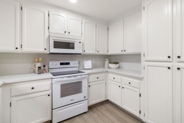 2426 W Tokay St, Lodi, CA 95242