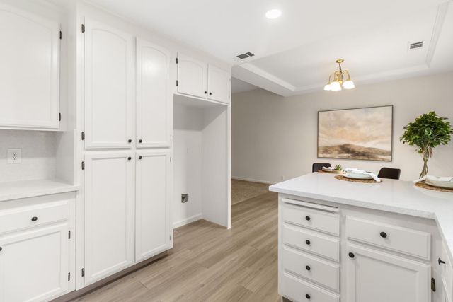 2426 W Tokay St, Lodi, CA 95242