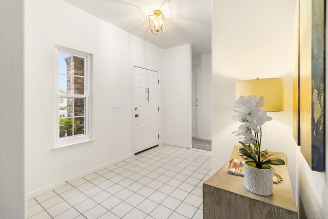 2426 W Tokay St, Lodi, CA 95242