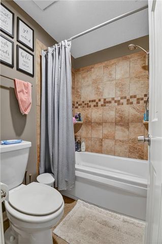412 S NORMANDY Drive, Olathe, KS 66061