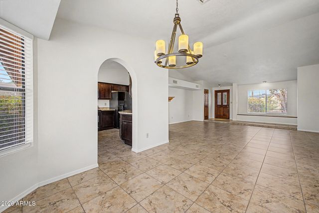 807 E AIRE LIBRE Avenue, Phoenix, AZ 85022