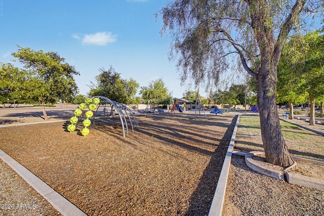 807 E AIRE LIBRE Avenue, Phoenix, AZ 85022