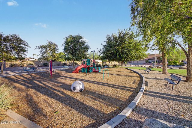 807 E AIRE LIBRE Avenue, Phoenix, AZ 85022
