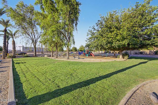 807 E AIRE LIBRE Avenue, Phoenix, AZ 85022