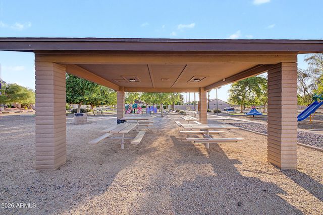 807 E AIRE LIBRE Avenue, Phoenix, AZ 85022