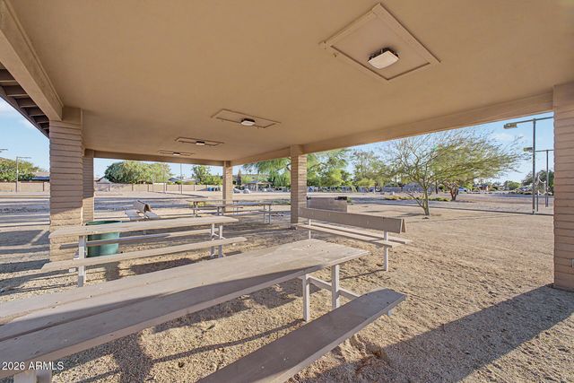 807 E AIRE LIBRE Avenue, Phoenix, AZ 85022