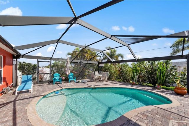 1821 NW 1st PL, Cape Coral, FL 33993