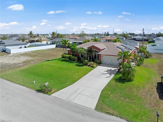 1821 NW 1st PL, Cape Coral, FL 33993