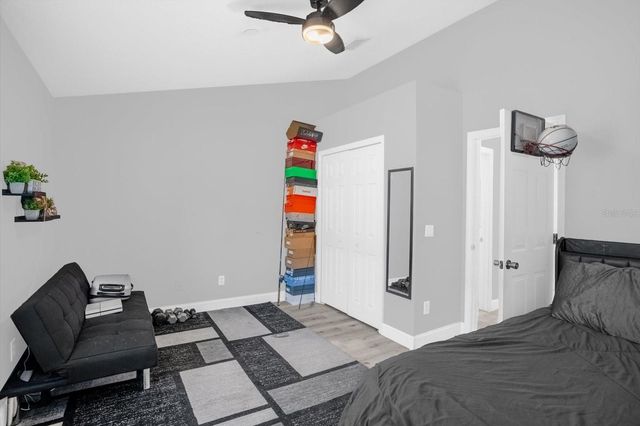 2037 DARLIN CIRCLE, Orlando, FL 32820