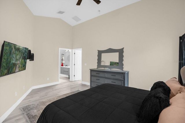 2037 DARLIN CIRCLE, Orlando, FL 32820