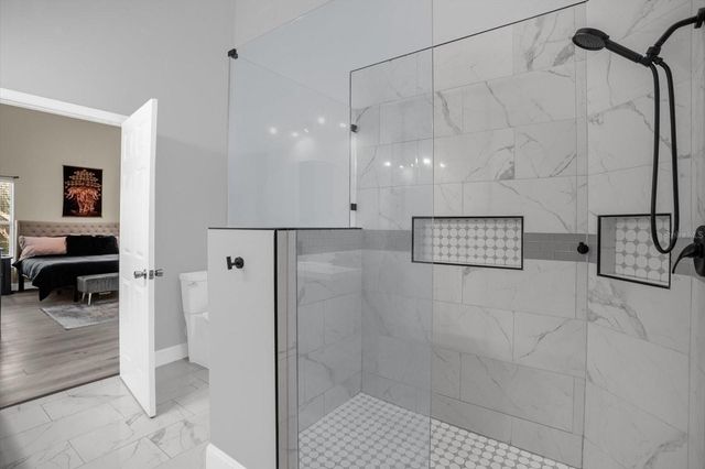 2037 DARLIN CIRCLE, Orlando, FL 32820