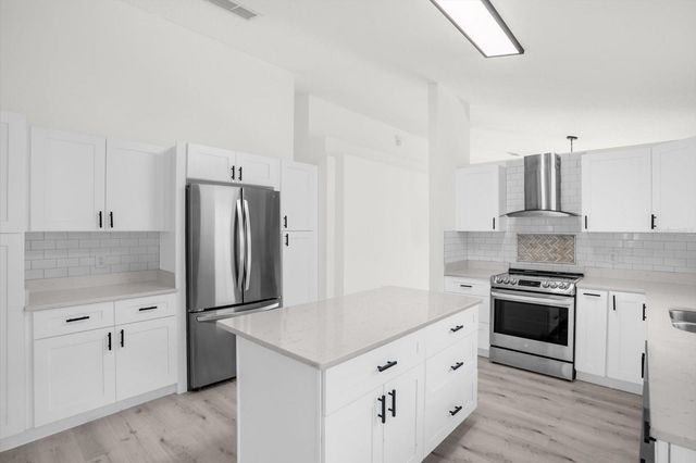 2037 DARLIN CIRCLE, Orlando, FL 32820