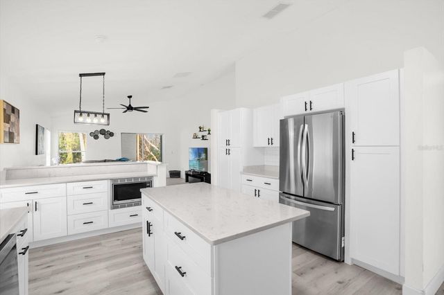 2037 DARLIN CIRCLE, Orlando, FL 32820