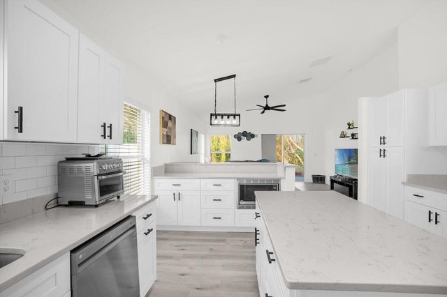 2037 DARLIN CIRCLE, Orlando, FL 32820