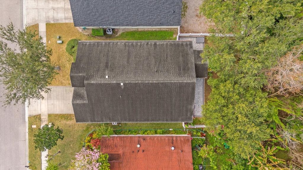 Image 29 of property listing at 2037 DARLIN CIRCLE, Orlando, FL 32820