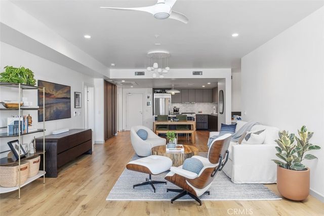 39 S Los Robles Avenue 5016, Pasadena, CA 91101