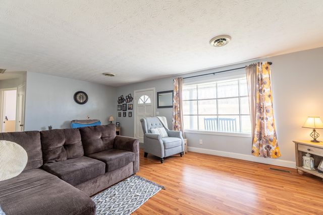 525 Slate Branch Road, Somerset, KY 42503