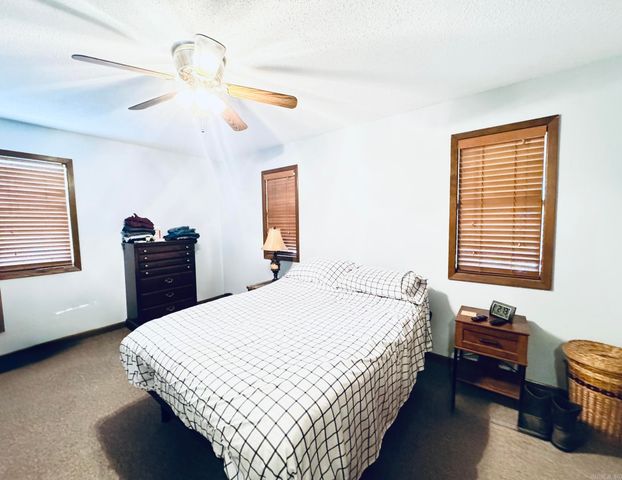 858 N Riverview, Mountain View, AR 72556