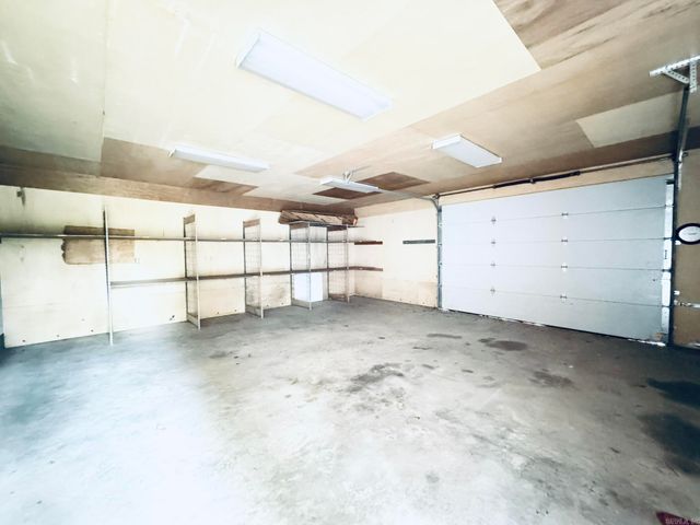 858 N Riverview, Mountain View, AR 72556