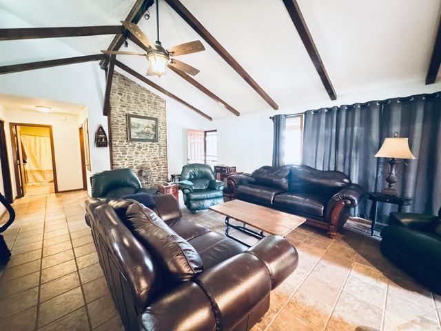 858 N Riverview, Mountain View, AR 72556