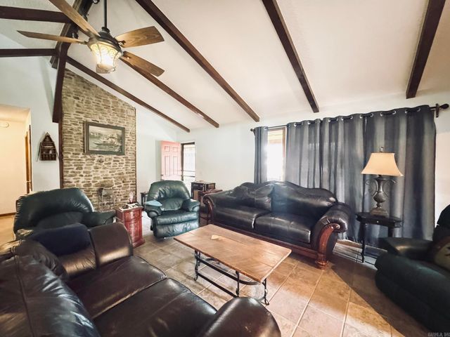 858 N Riverview, Mountain View, AR 72556