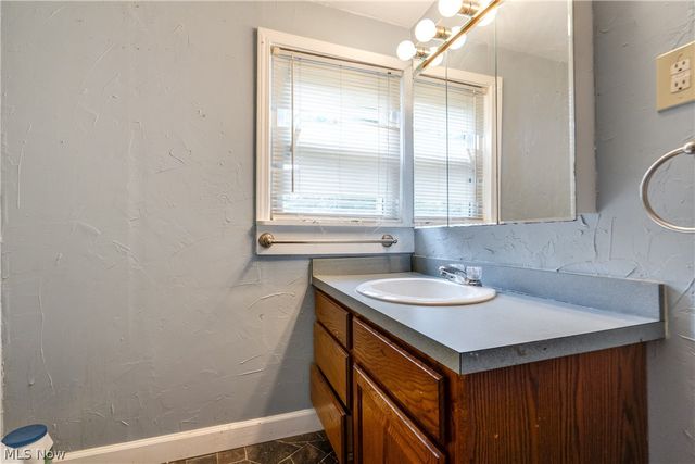 6285 Manchester Road, Clinton, OH 44216