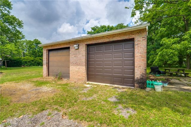 6285 Manchester Road, Clinton, OH 44216
