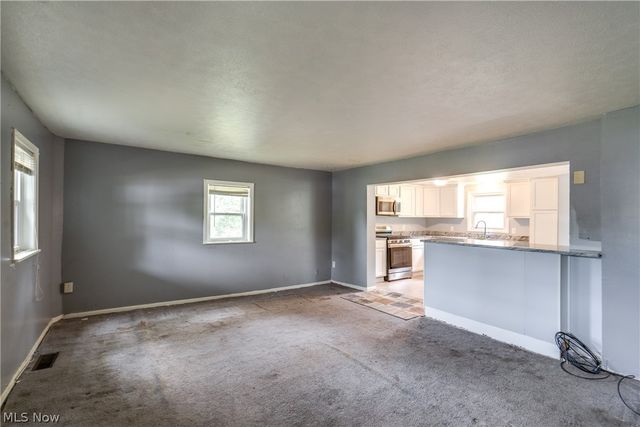 6285 Manchester Road, Clinton, OH 44216
