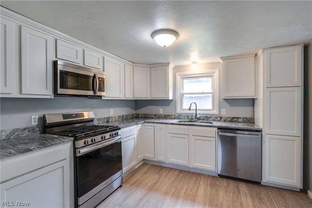 6285 Manchester Road, Clinton, OH 44216