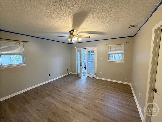 302 Burlington Road, Savannah, GA 31410