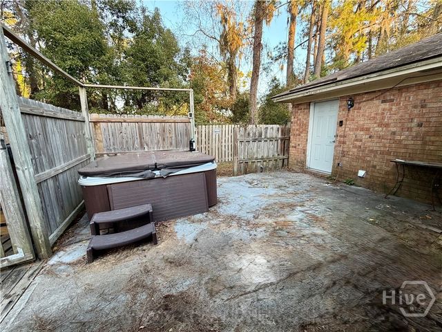 302 Burlington Road, Savannah, GA 31410