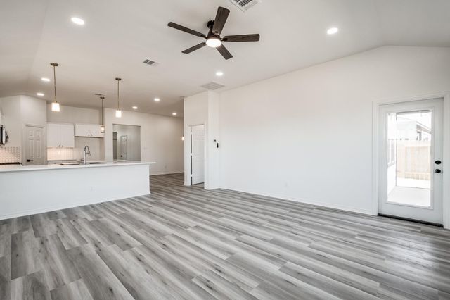 10411 Woodhill Spa Lane, Cleveland, TX 77327