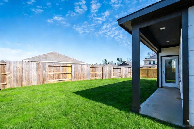 10411 Woodhill Spa Lane, Cleveland, TX 77327