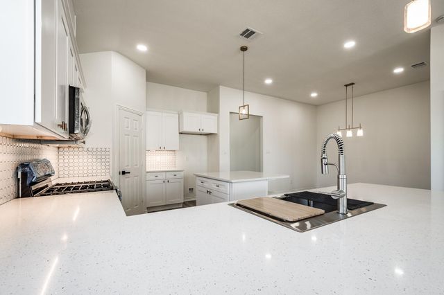 10411 Woodhill Spa Lane, Cleveland, TX 77327