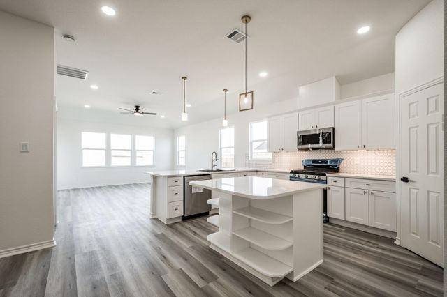 10411 Woodhill Spa Lane, Cleveland, TX 77327